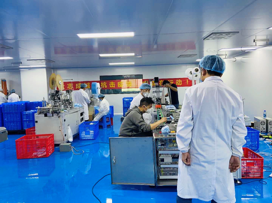 南粵基金援產口罩，首批物資惠及環衛工人與重點企業